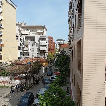 Blue Diamond Him Kolli Street Building No 4 Хостел Тирана