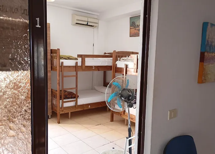 Blue Diamond Him Kolli Street Building No 4 * تيرانا